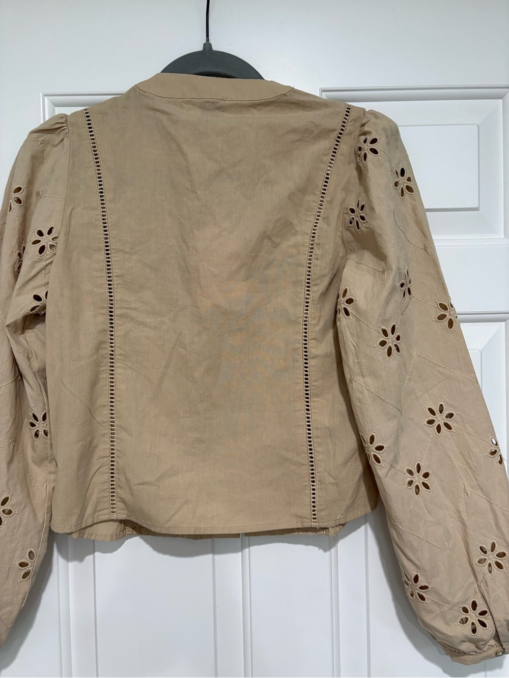 Industry eyelet button down - Picture 3 of 5